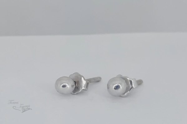 Topos bolas lisas de 4mm